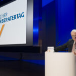Harald Elster auf dem Vorabend des Steuerberatertags in der Hauptstadtrepräsentanz der Telekom.